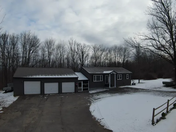 320 Ridge Road, Plymouth, ME 04969