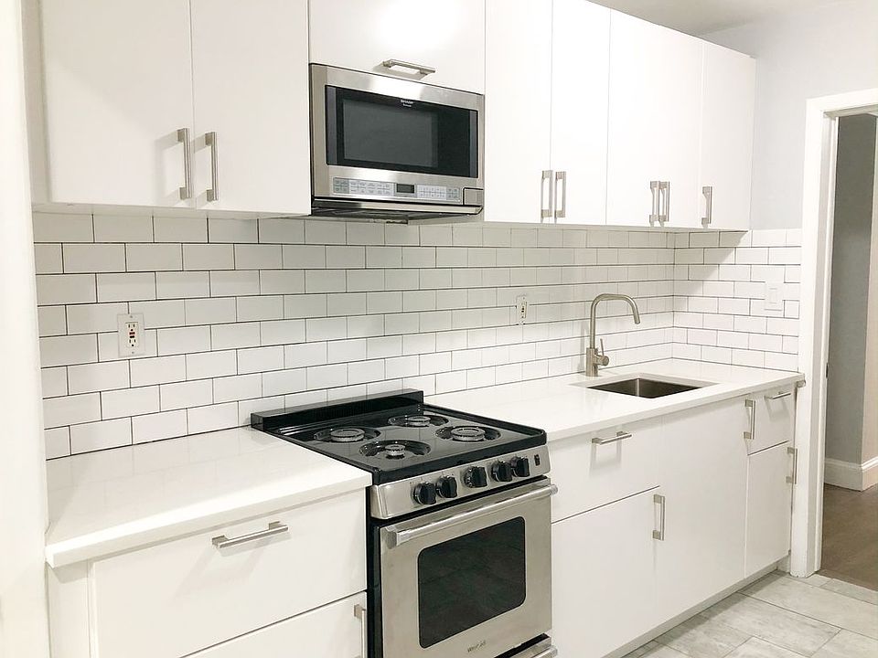 1st image of 510 Washington Ave APT 1