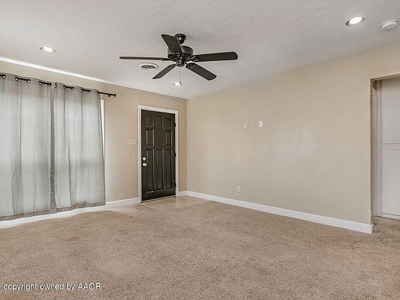 2nd image of 1328 Hillcrest St