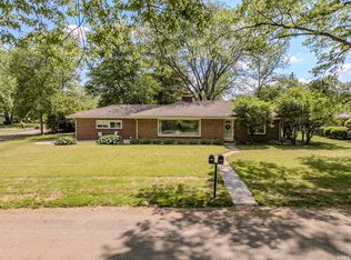 300 S Merrywood Ln, Muncie, IN