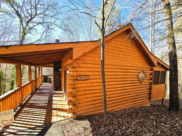 1580 Walt Price Rd, Sevierville, TN 37876