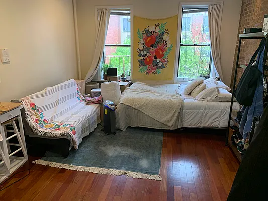 Rented by Charie Properties LLC | media 6