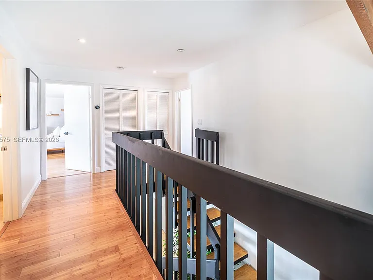 330 SW 133rd Pl — Photo 34