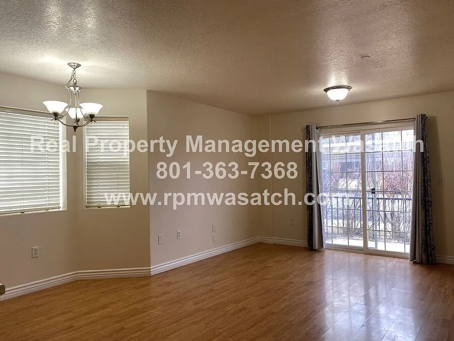 Building Photo - 14051 S Bridgeview Ct