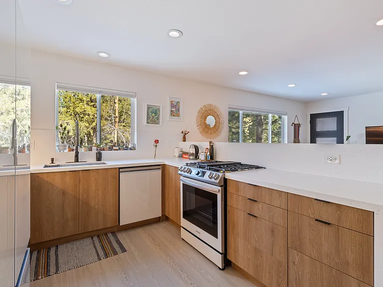 10745 Jeffery Pine Rd — Photo 6