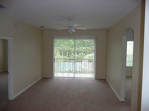 2nd image of 10550 Baymeadows Rd Unit 408