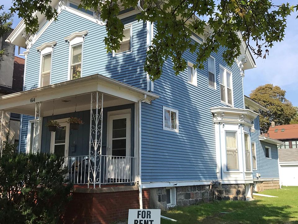 1st image of 614 W Lovell St APT 3