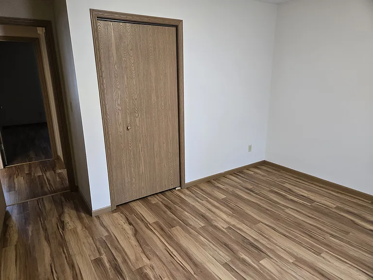 922 Vos St — Photo 10