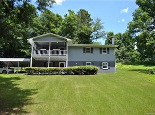 924 Catawba River Rd NE, Old Fort, NC 28762