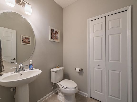 4th image of 14583 Garden Gate Dr