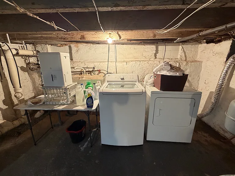 Shared washer/dryer