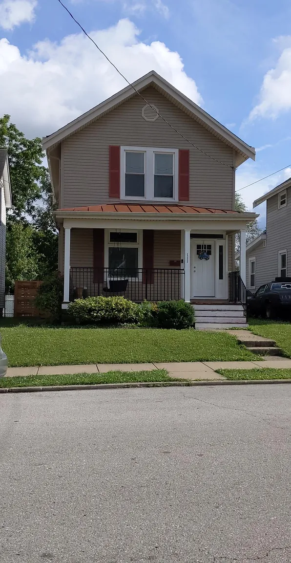 111 E 39th St photo 1