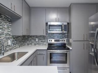 450 S Los Robles Ave APT 2, Pasadena, CA 91101