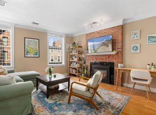 371 Hanover St APT 2, Boston, MA 02113