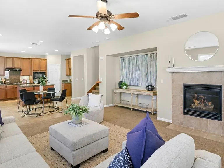 1143 Barnhill Ln — Photo 10