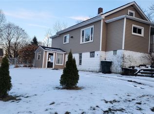 1023 S 4th St, Ellwood City, PA 16117