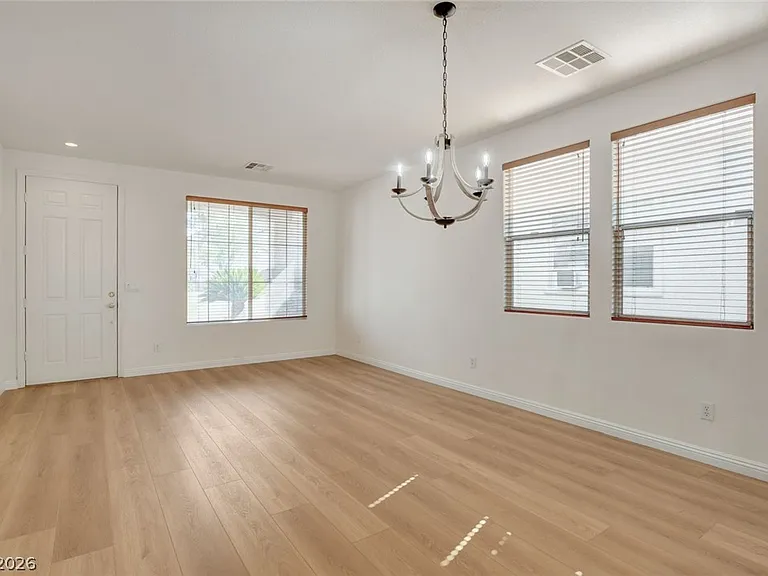 10808 Wallflower Ave — Photo 19