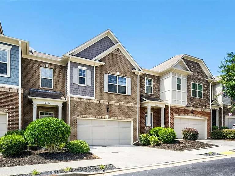 2464 Norwood Dr SE — Photo 3