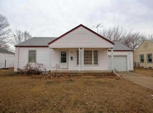 2609 E Sennett St, Wichita, KS 67211