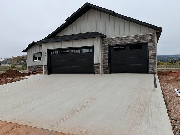 3rd image of 598 Gooseberry Rd