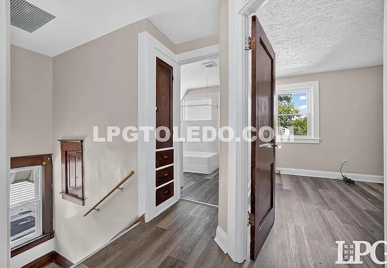 3822 Lockwood Ave — Photo 15