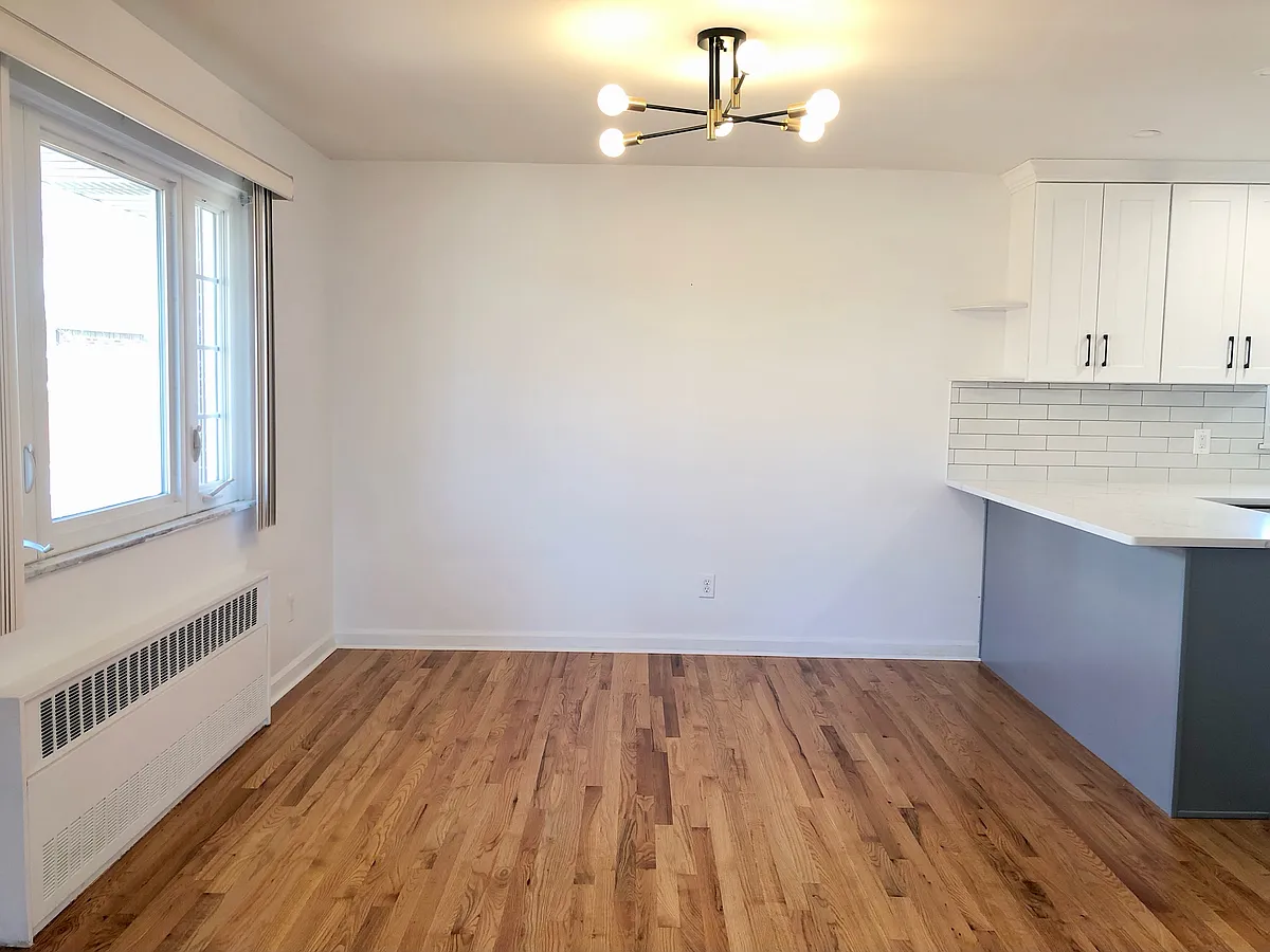 Building Photo - 1428 Anderson Ave #2