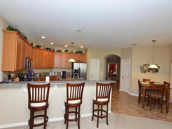 4th image of 2440 Pickford Cir