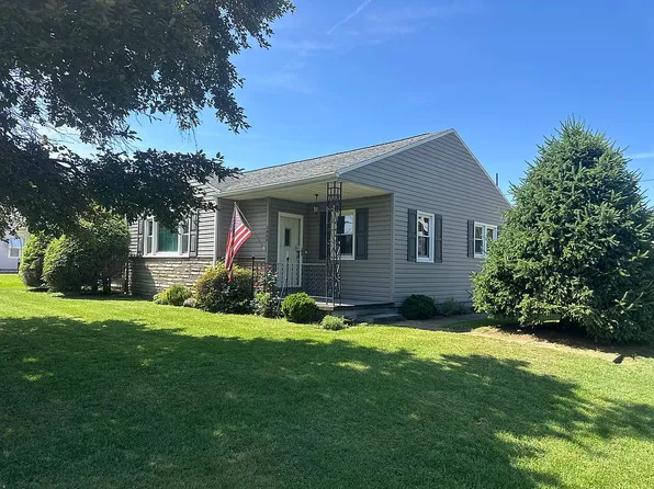 2400 Rockland Ave, Belpre, OH 45714