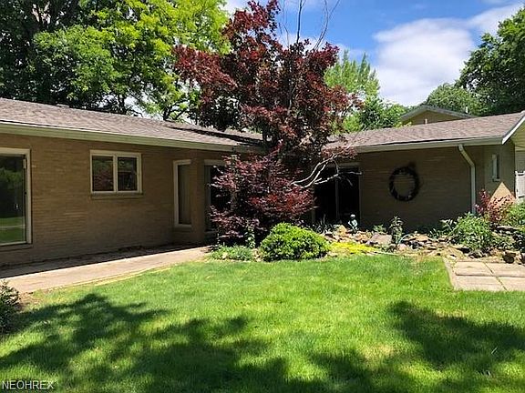 2nd image of 28840 Serenity Ln