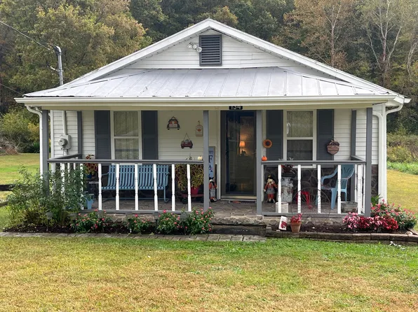 134 Countryshire Cir, Hiltons, VA 24258