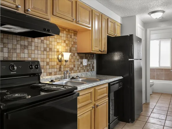 Shady Brook, 3655 S Pennsylvania St APT 201, Englewood, CO 80113