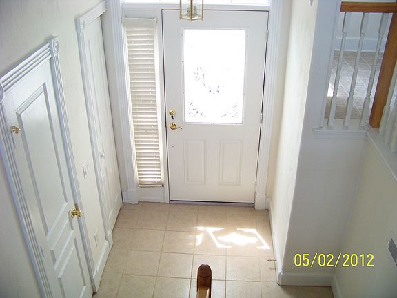 3-foyer_09042015