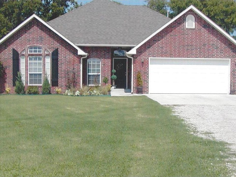 Front lawn view
