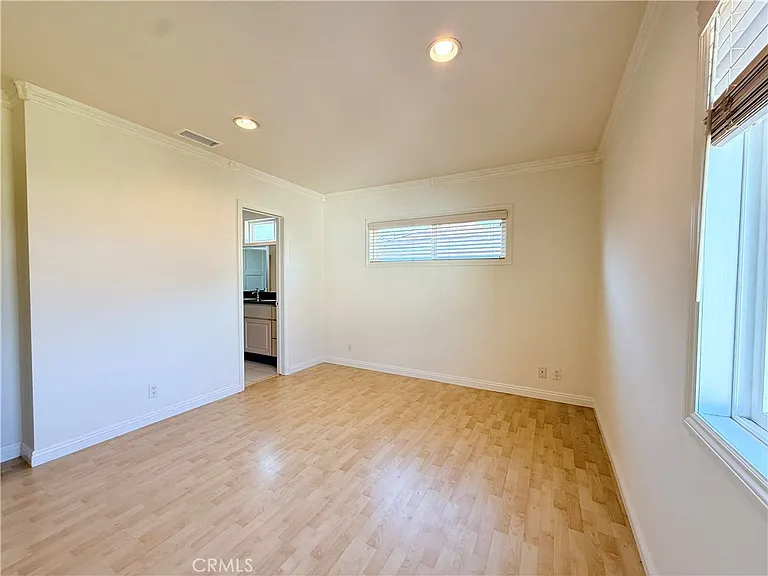 1036 S Hidalgo Ave — Photo 34