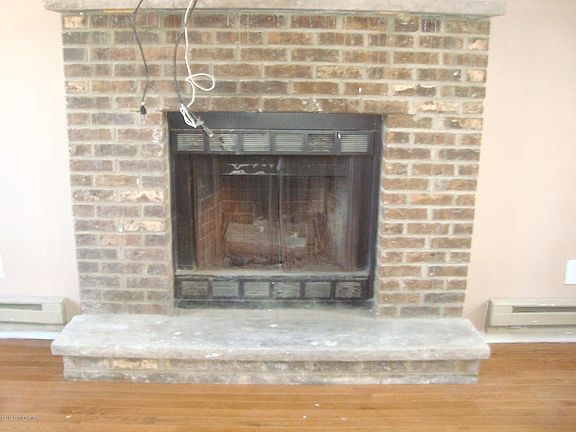 5th image of 3018 Briarwood Dr