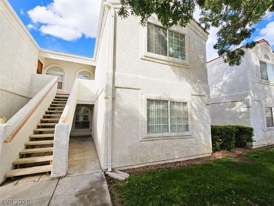 1800 Edmond St #106