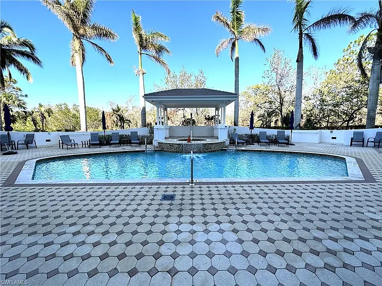 325 Dunes Blvd #306 — Photo 1