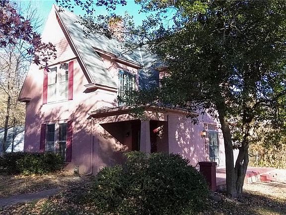 2nd image of 1911 N 22nd St