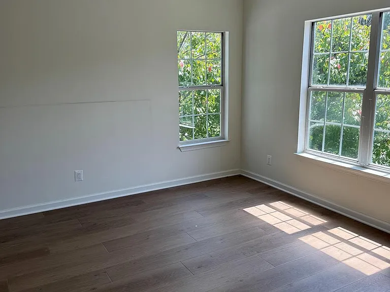 1704 Lake Shore Crest Dr #32 — Photo 14