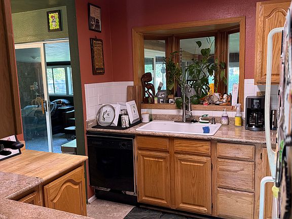 2nd image of 922 Paloverde Dr