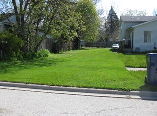 1617 Hervey Ave, North Chicago, IL 60064