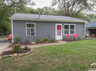 1530 Lindenwood Ln, Lawrence, KS 66044