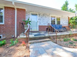 5818 Mount Holly Huntersville Rd, Charlotte, NC 28216