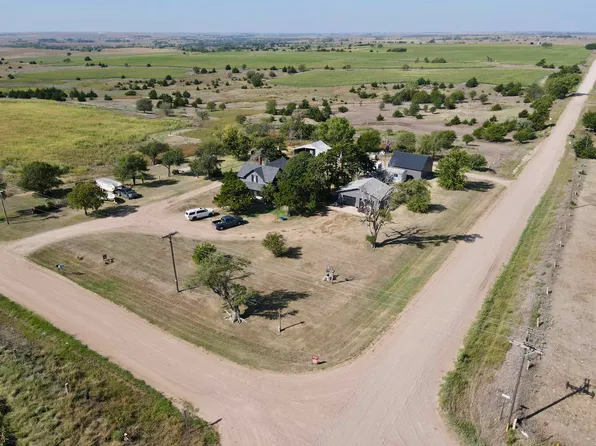 3798 184th St, Russell, KS 67665