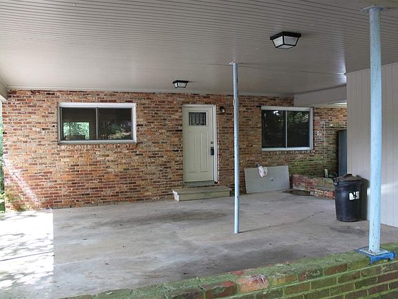 4th image of 135 Saratoga Ave