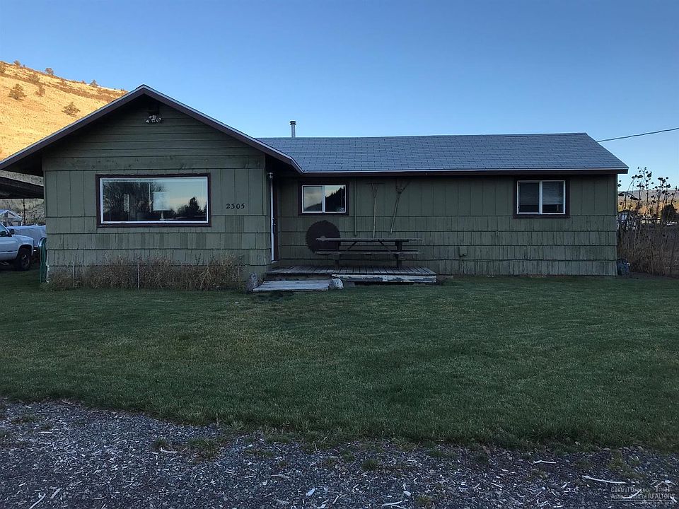 1st image of 2305 SE Paulina Hwy