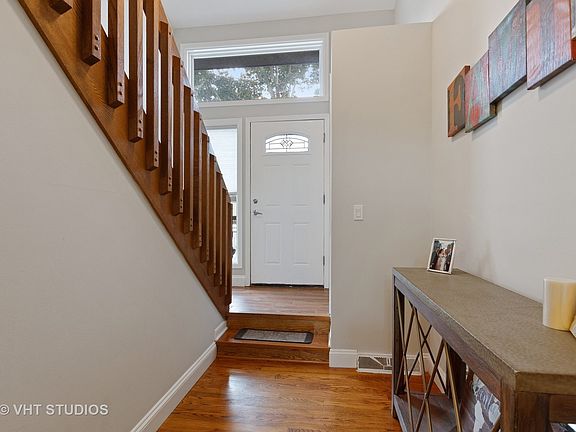 2nd image of 5662 S Brainard Ave