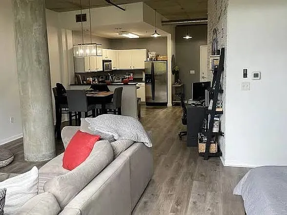 115 W Peachtree Pl NW #410 — Photo 5