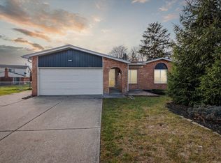 2008 Jonathan Dr, Sterling Heights, MI 48310