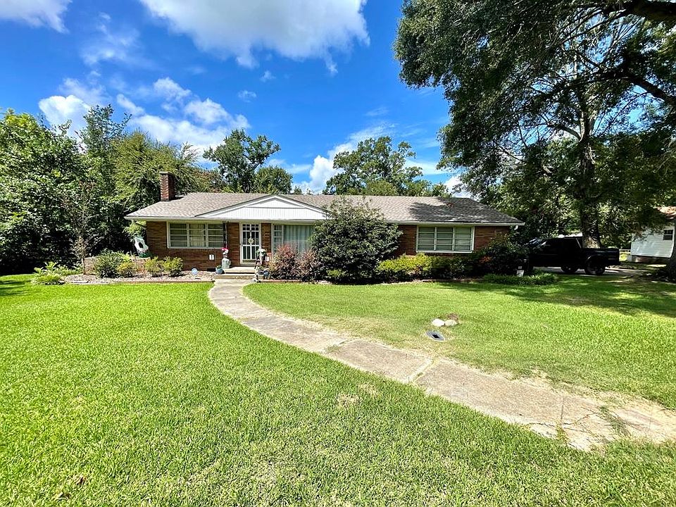 300 Laurel St, Summit, MS 39666 MLS 136830 Zillow